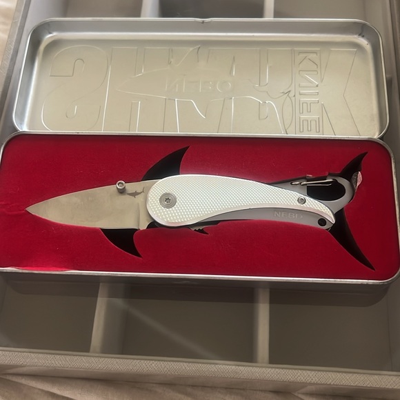 NEBO SHARK KNIFE, never used! Stainless steel, carabiner & steel belt clip - Picture 2 of 5